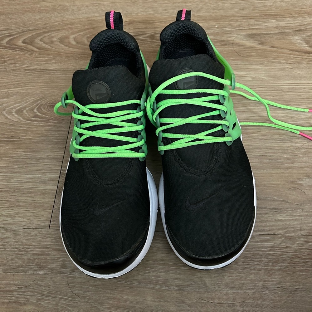 Nike Air Presto Green Strike